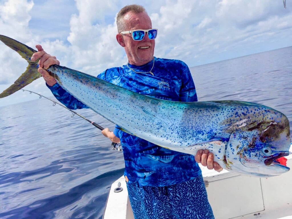 Fishing in Drake Bay