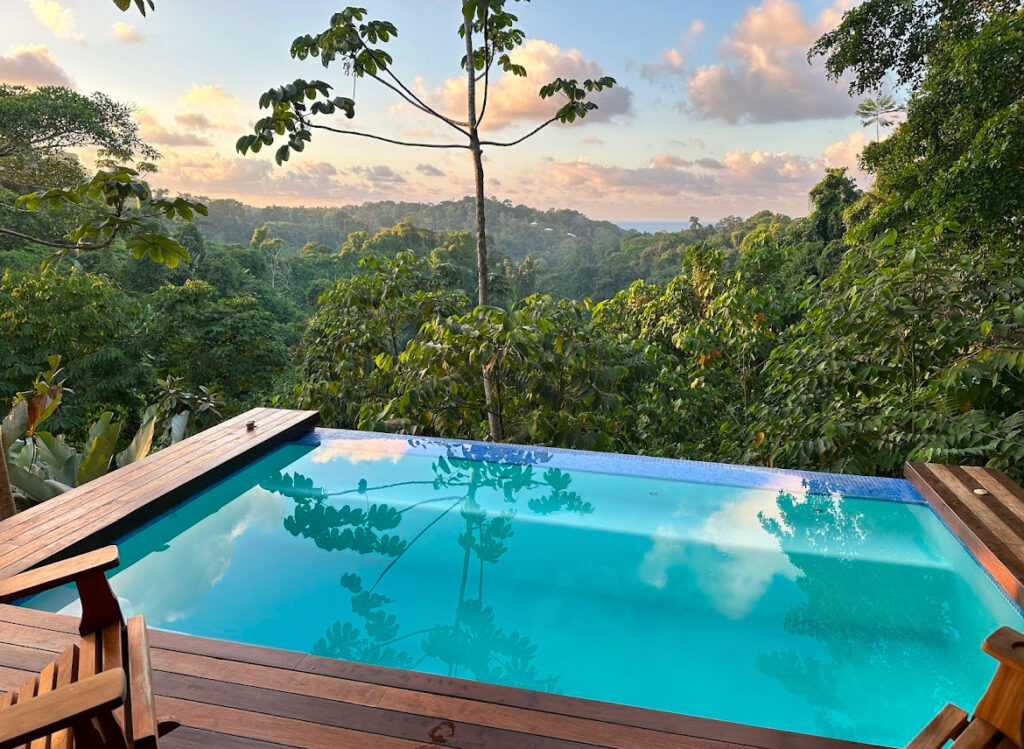 Ocean Suite with private infinity pool at Southern Drake Lodge